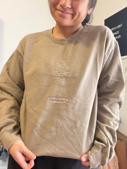 In His Timing Embroidered Crewneck - S
