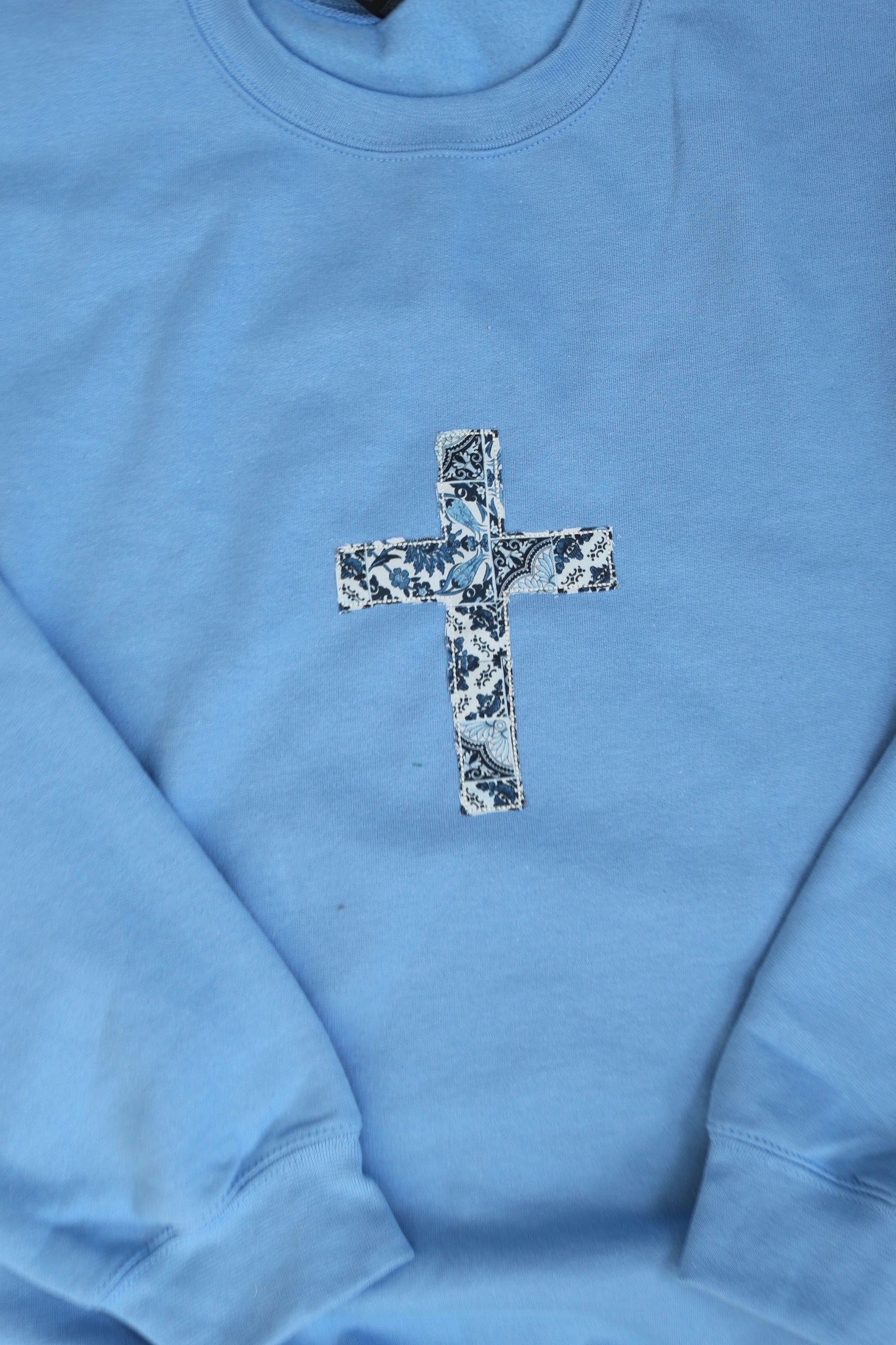 Carolina Blue Cross Crewneck - L